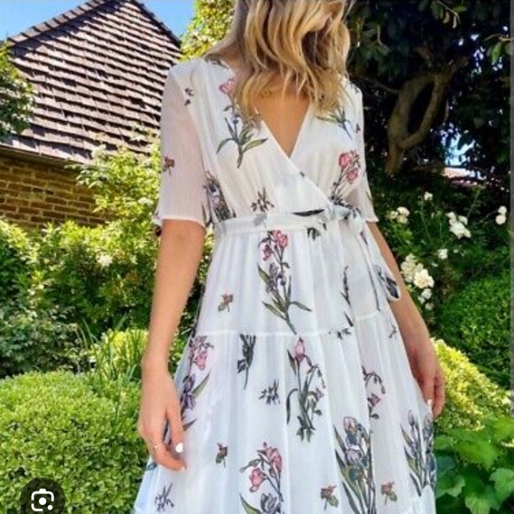 Roller Rabbit Condesa Bouquet Gertrude white maxi dress size large - Picture 2 of 11